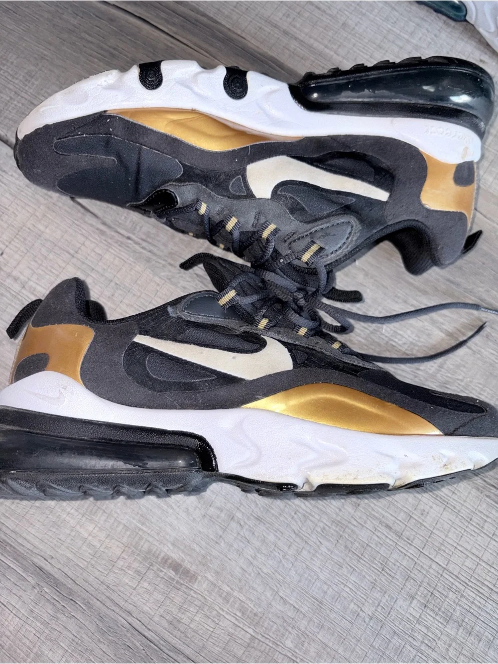 Nike Air Max React 270 Gold, White & Black Athletic Sneakers 6Y 7.5 W unisex